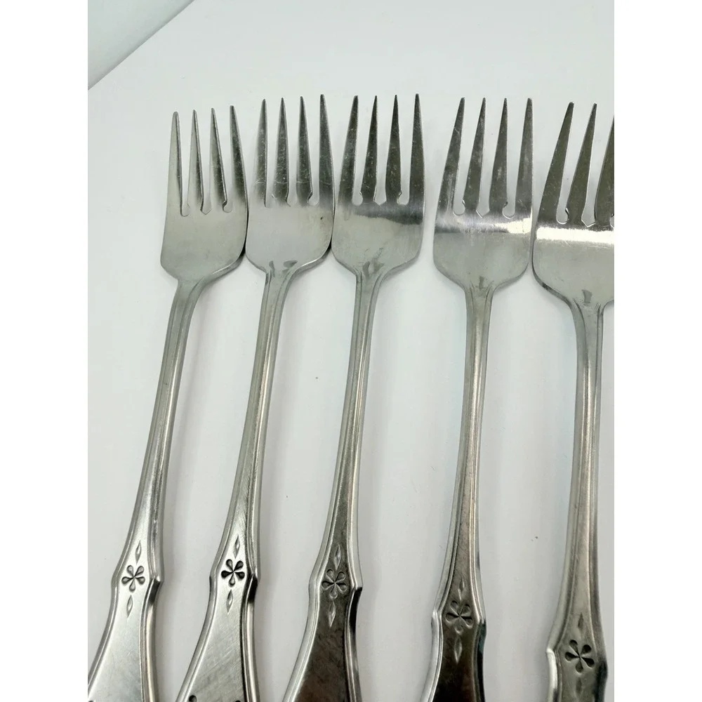 Oneida Northland Evening Star Stainless Flatware SALAD Forks Set Lot Of 8